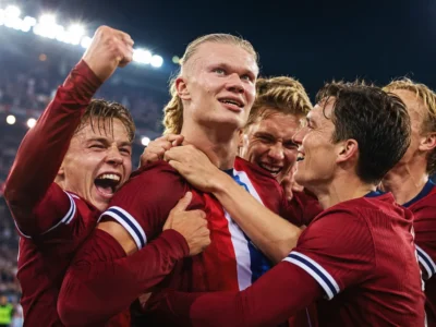 Erling Haaland celebrates with Norway teammates after scoring the late winner against Ivory Coast at the World Cup 2026.